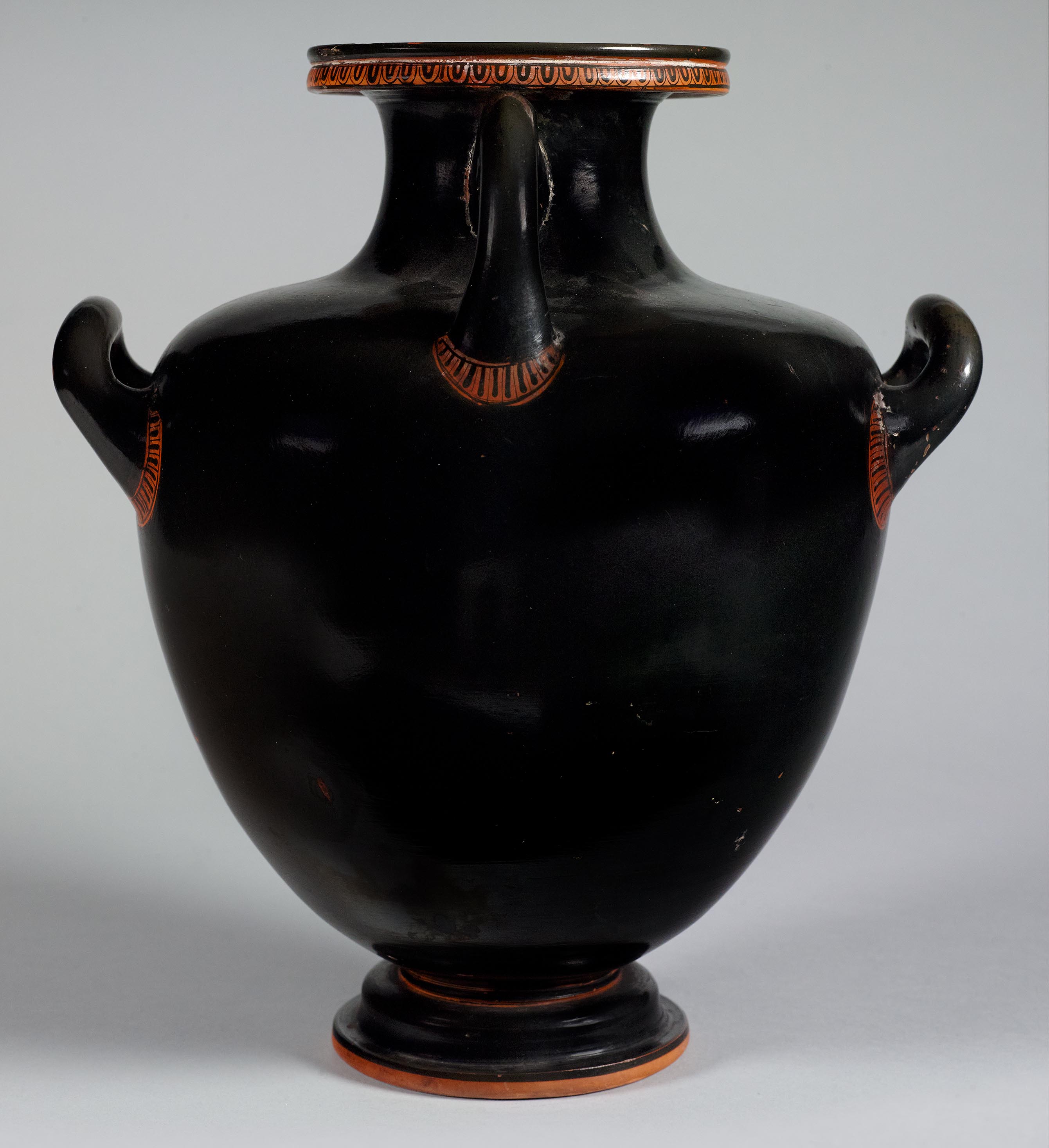 The other side of the vase, not showing the figures
