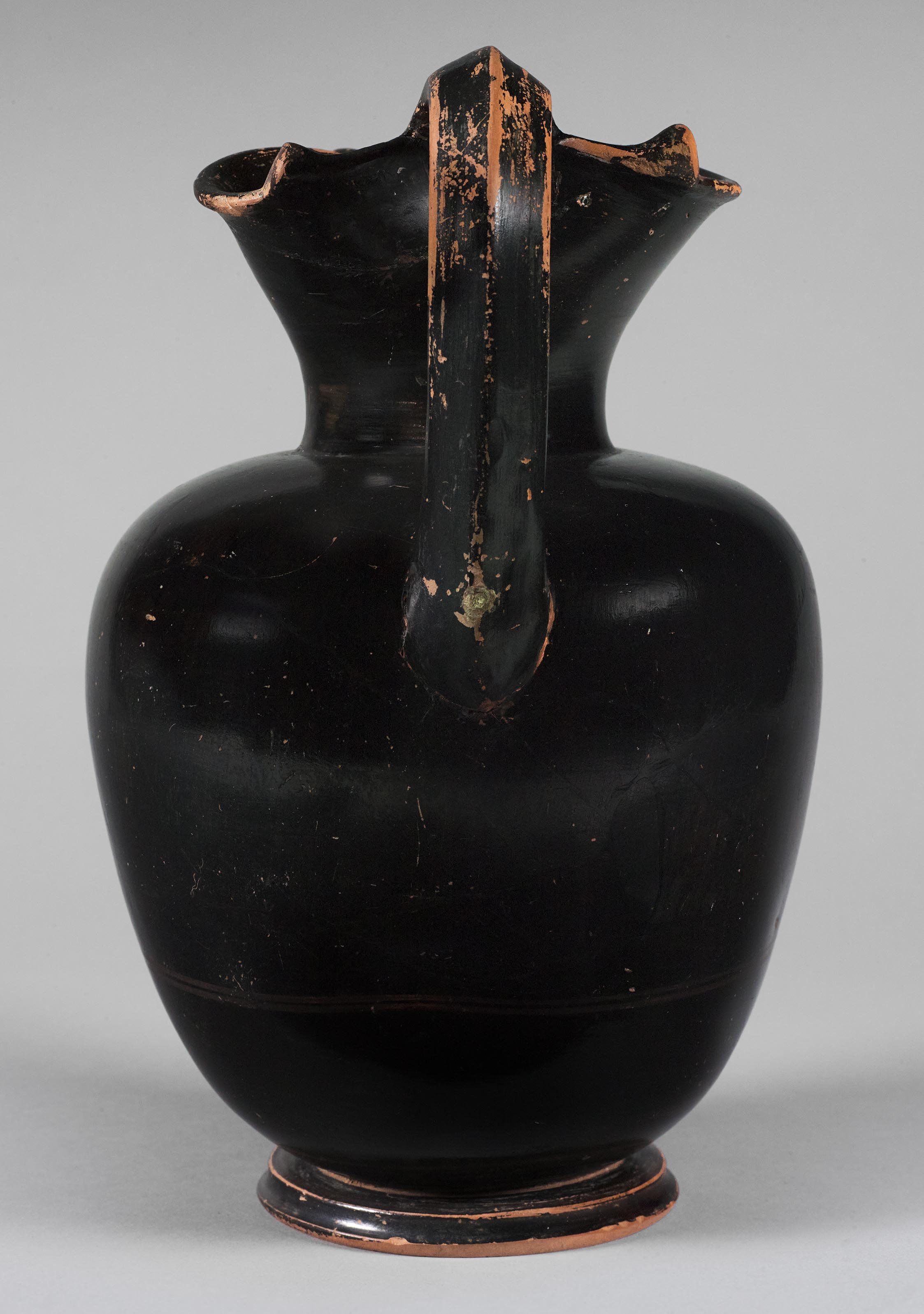 The other side of the vase, with no decoration